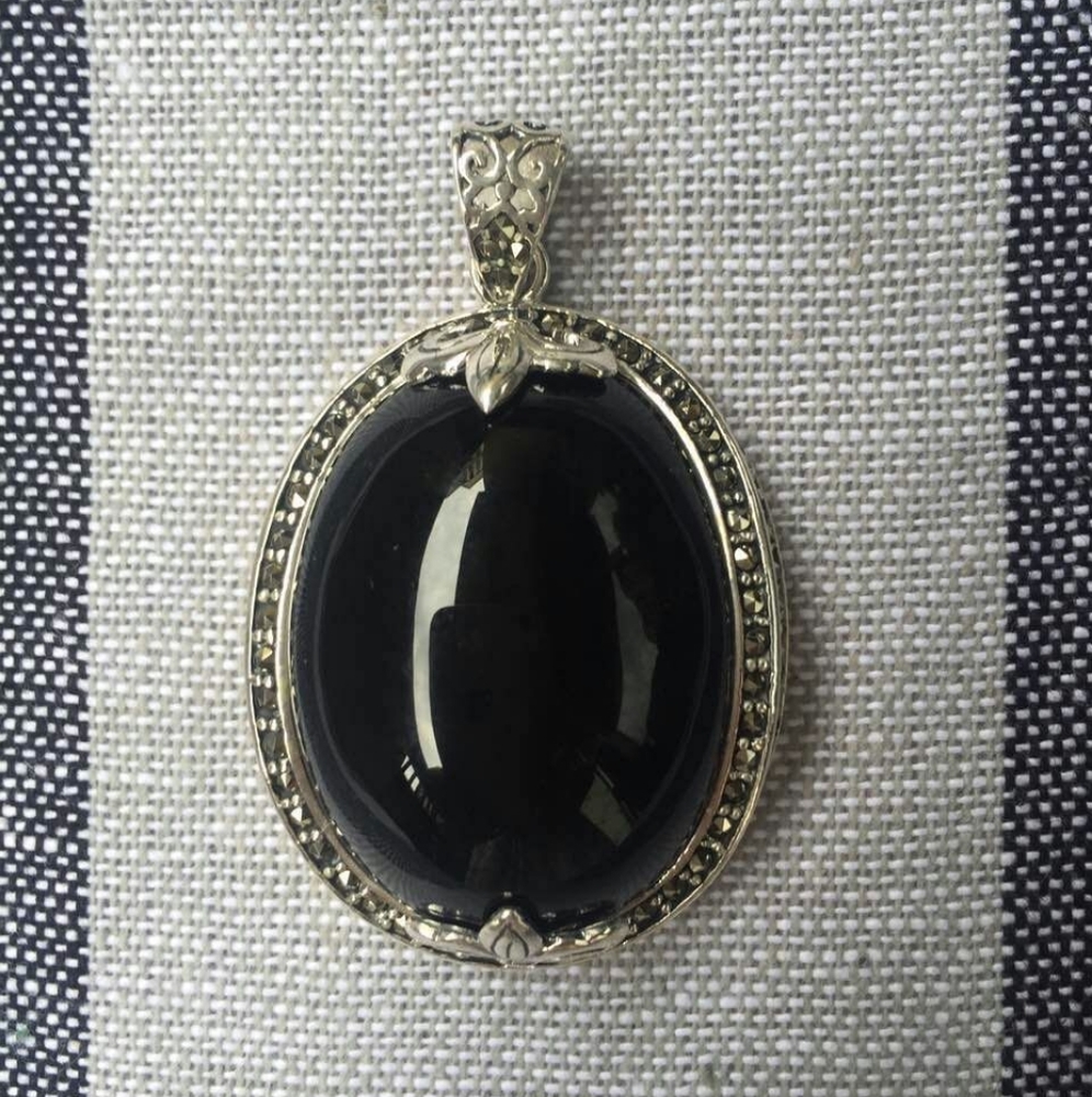 925 sterling silver pendant oval black stone